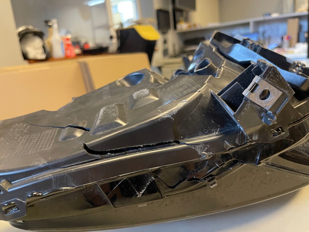 Купити Фара фара ліва перед tesla model 3 led 1077375-00-c