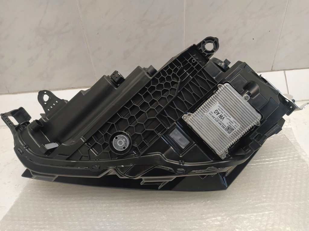 фото №13, Skoda superb 4 iv 2023- лампы перед передние full led преобразователь комплект