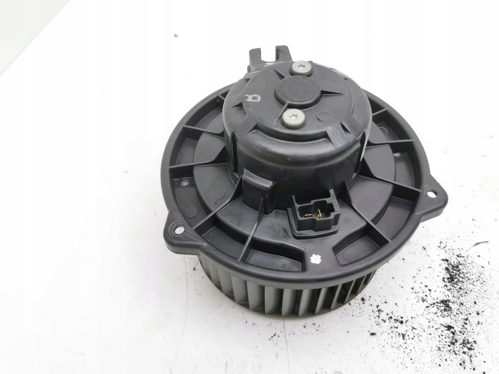 фото №8, Toyota avensis t250 2008 вентилятор обдув / воздуходувка