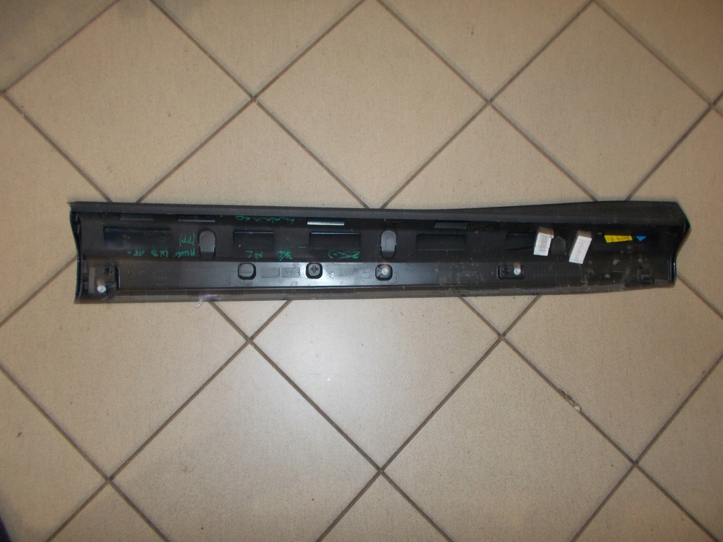 фото №2, Молдинг дверь правый перед audi q3 18-