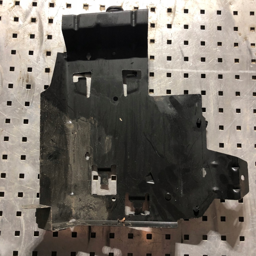 фото №1, Корпус кронштейн компьютер trafic 8200413340