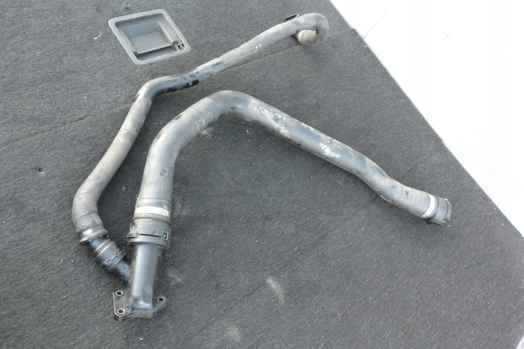 Труба шланг пабтрубок  воды 3.0 d bmw x5 x6 e70 e71 комплект в Украине