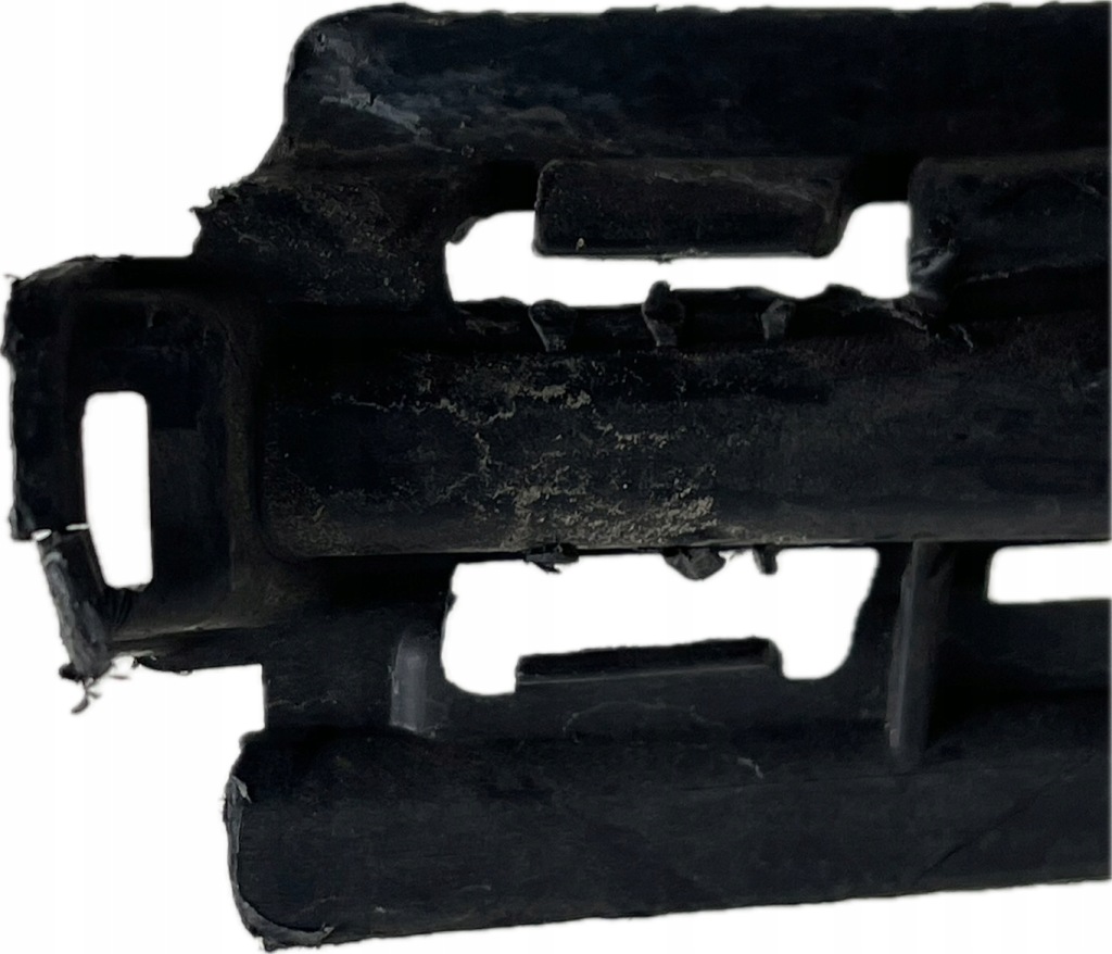 фото №11, Vw passat b8 lift 2020 - usa решётка средняя бампера перед 3g0853677aa