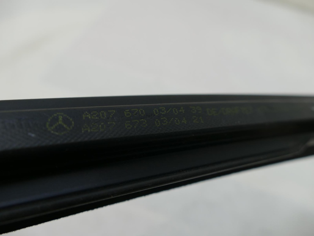 Mercedes w207 a207 кабріолет  прокладка скло l.t. Ціна