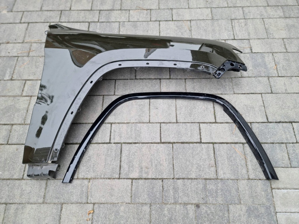 фото №1, Jeep grand cherokee wk2 крыло правый передний перед