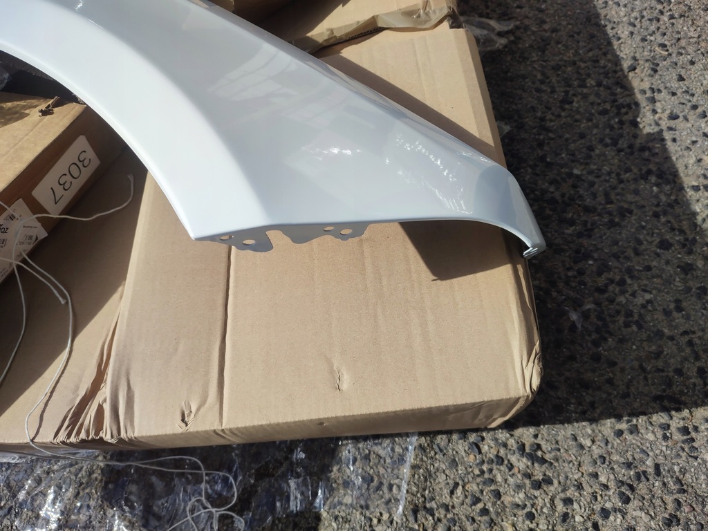 фото №9, Крыло правый aluminiowy mercedes cla c117 w117 лак 149 9149 mini wgniot