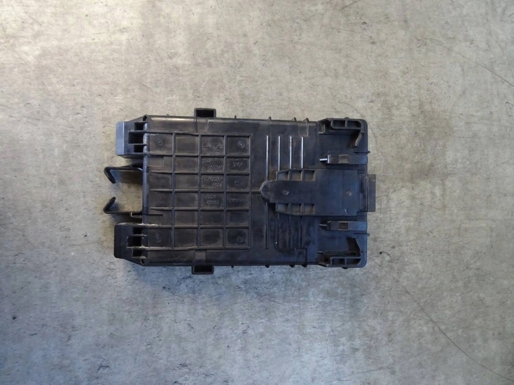 фото №6, Коробка запобіжників infiniti fx ii qx70 3.0d 284b7-1by2a