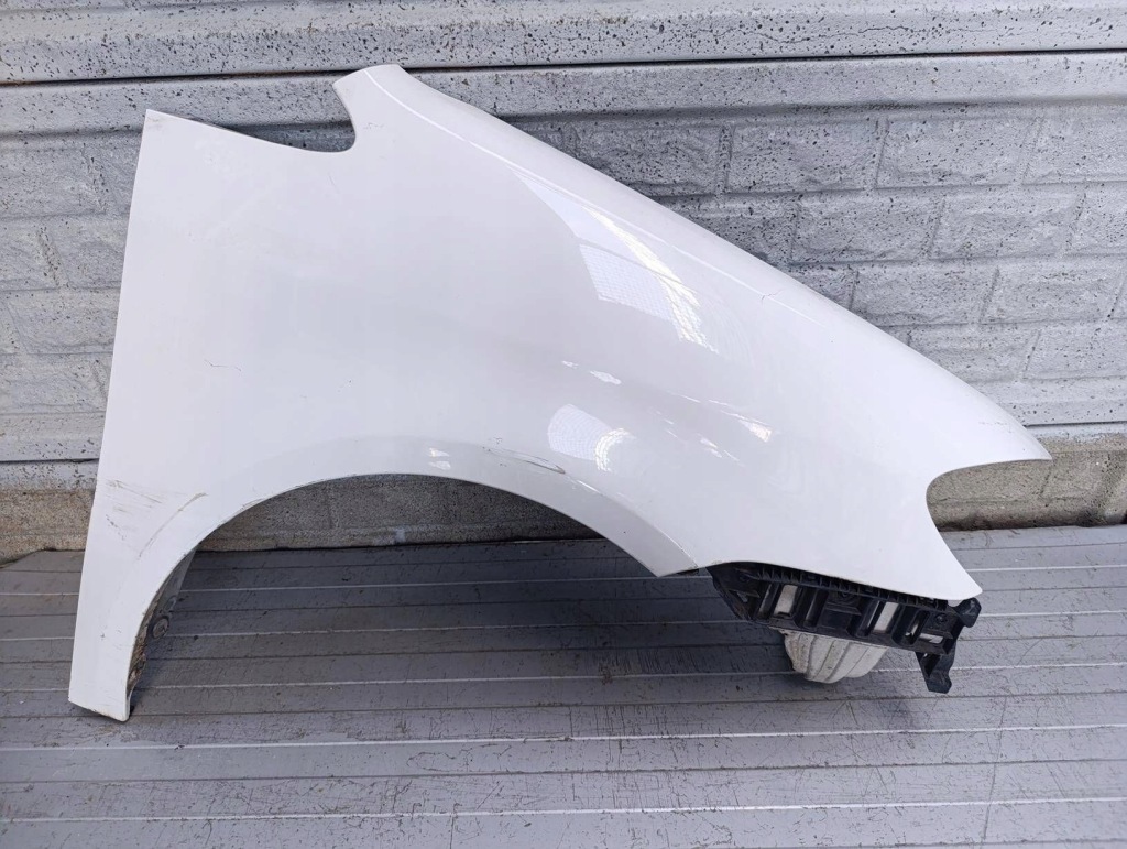 фото №1, Vw touran lift крила правий 2007-2010 оригінал
