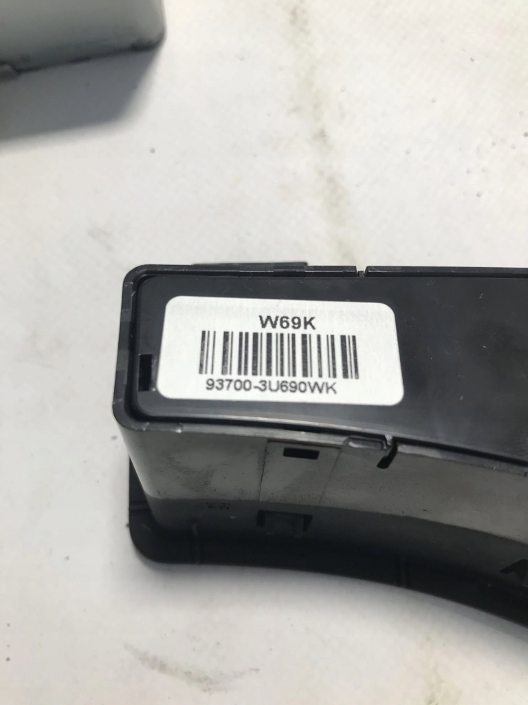 фото №1, Панель переключатели kia sportage iii 10-