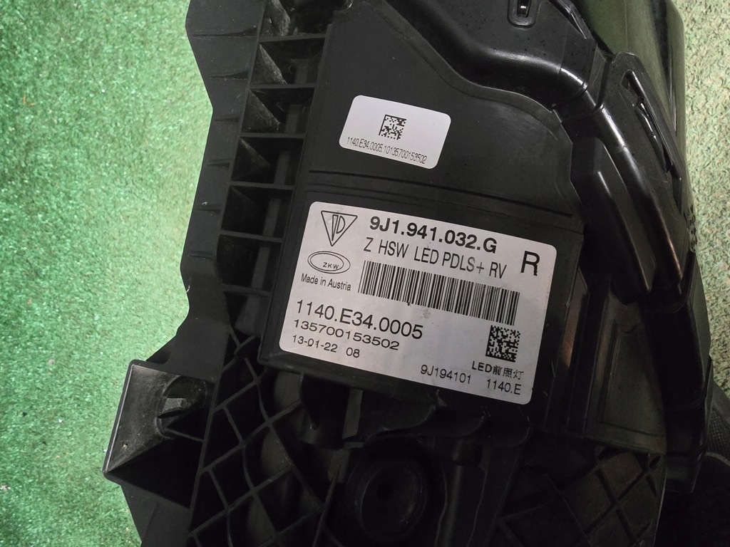 фото №7, Лампа правая перед porsche taycan 9j1 full led 9j1941032g