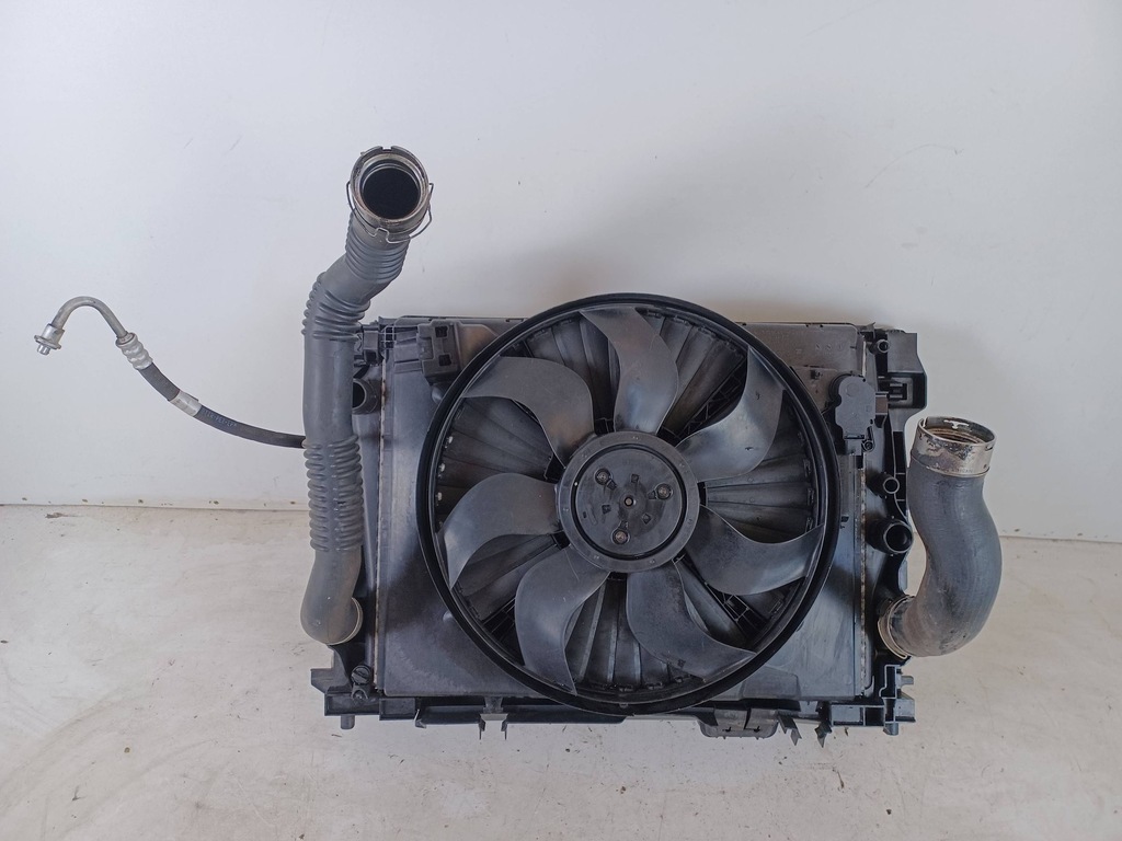 фото №7, Mercedes c w205 205 комплект радиатор радиатор 0995000454 0995002400