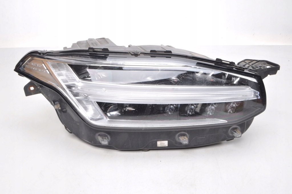 Купить Volvo xc90 2 фара правый  передняя правый перед 31446689 full led