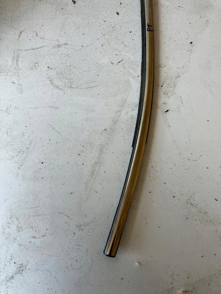 фото №2, Молдинг уплотнитель дверь правый задняя clio iv хром