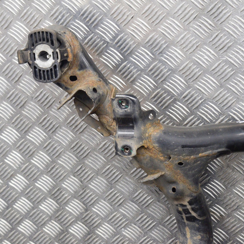 фото №3, Audi q7 4m 2017 рама вспомогательная задняя