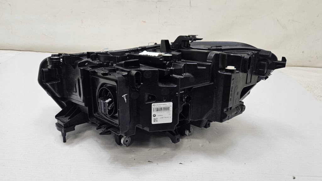 Купить Фара перед передняя правый  bmw x5 g05 full led подсветка 9481784-05