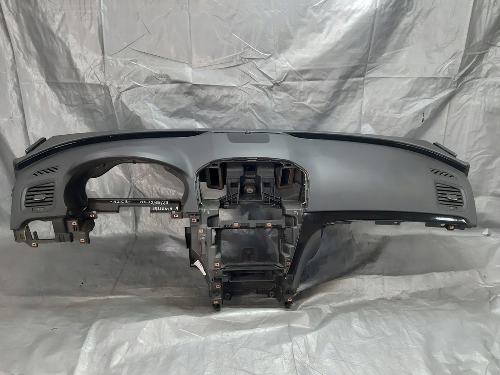 фото №1, Панель приладів приладова консоль europa opel insignia a