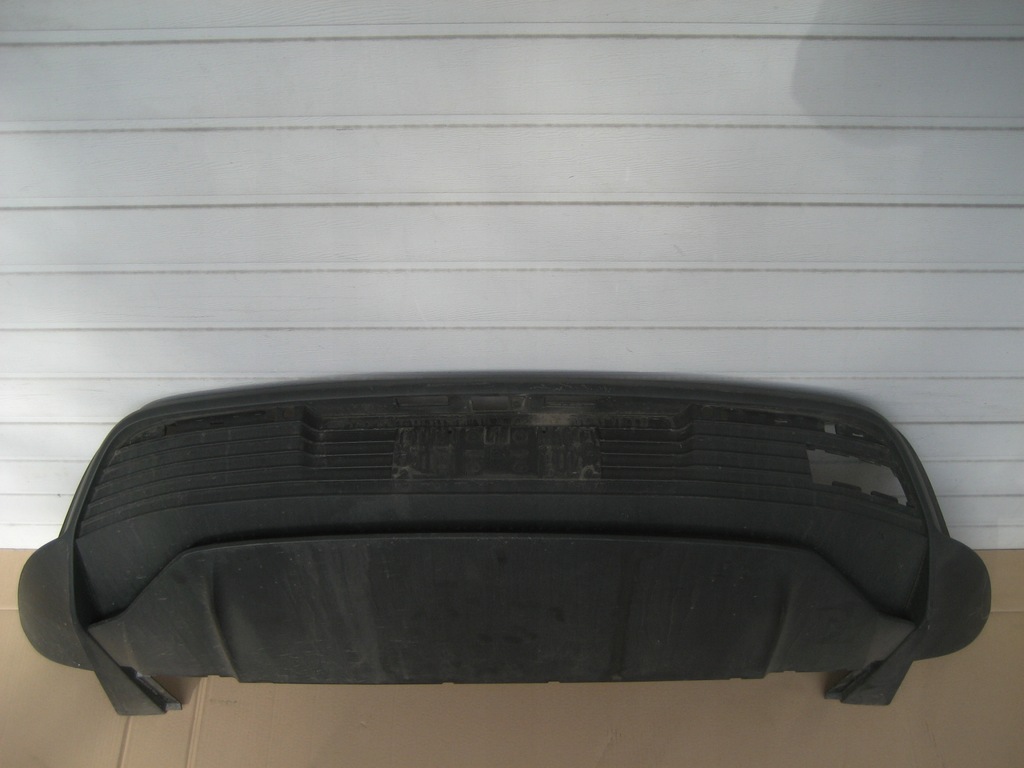 фото №1, Porsche taycan бампер задняя диффузор 9j1807983f