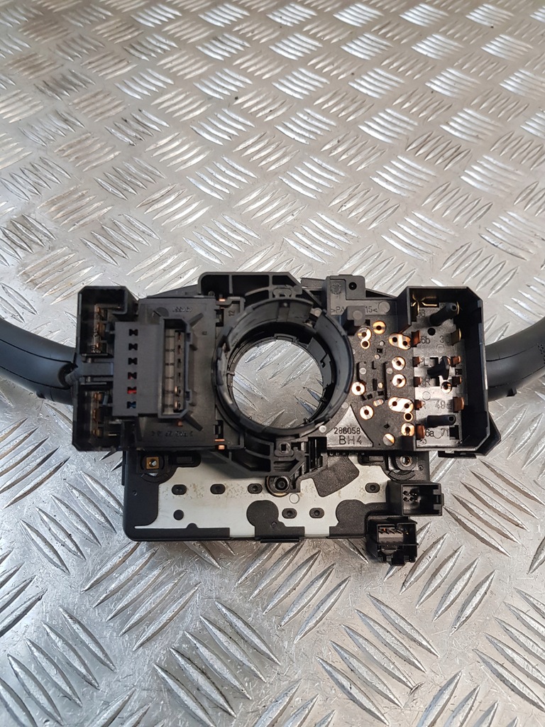 фото №8, Переключатель комбинированный лента j0959654ac 4b0953503f audi a3 8l 00r-