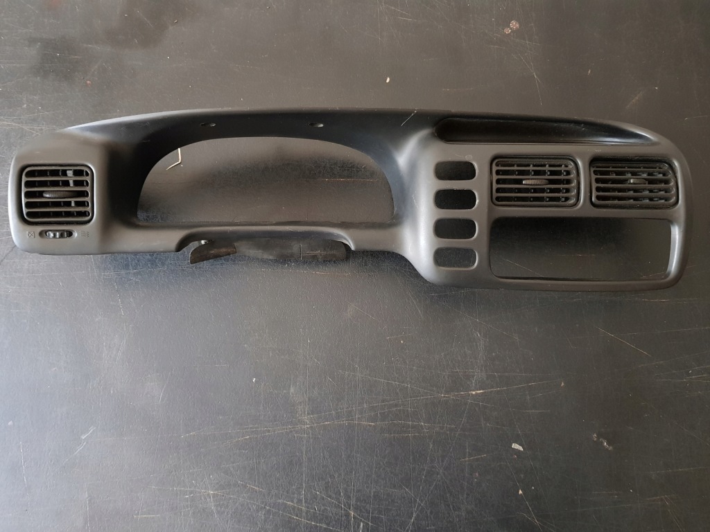 фото №1, Консоль рамка приборная панель панель suzuki grand vitara i 98-05