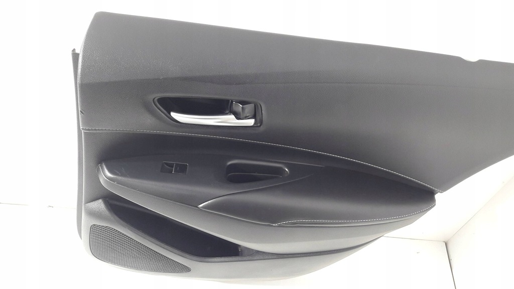 фото №9, Toyota corolla e21 обшивка двері правий задній kombi et33