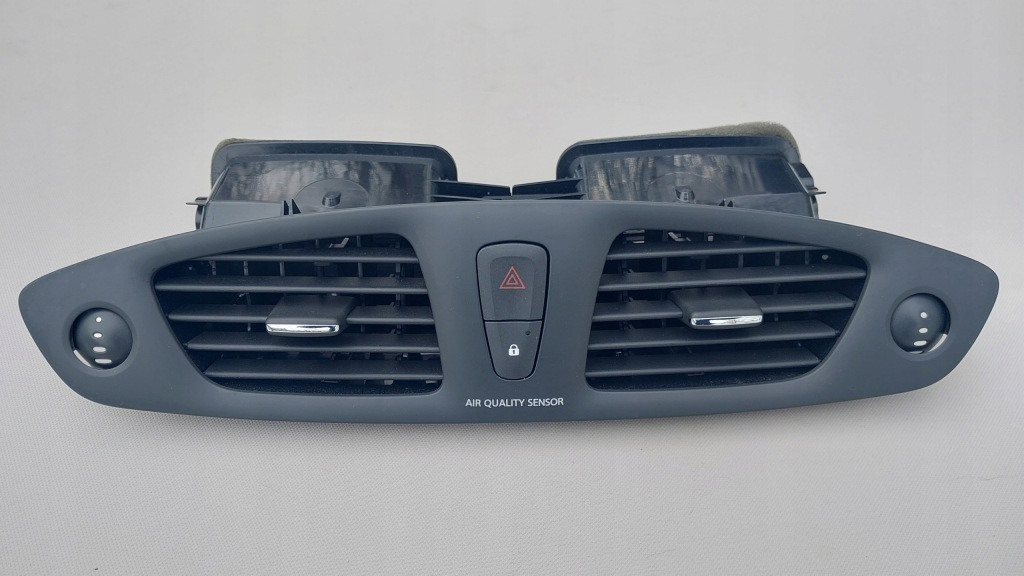 Купить Решётка обдув средняя renault scenic iii 682600031r