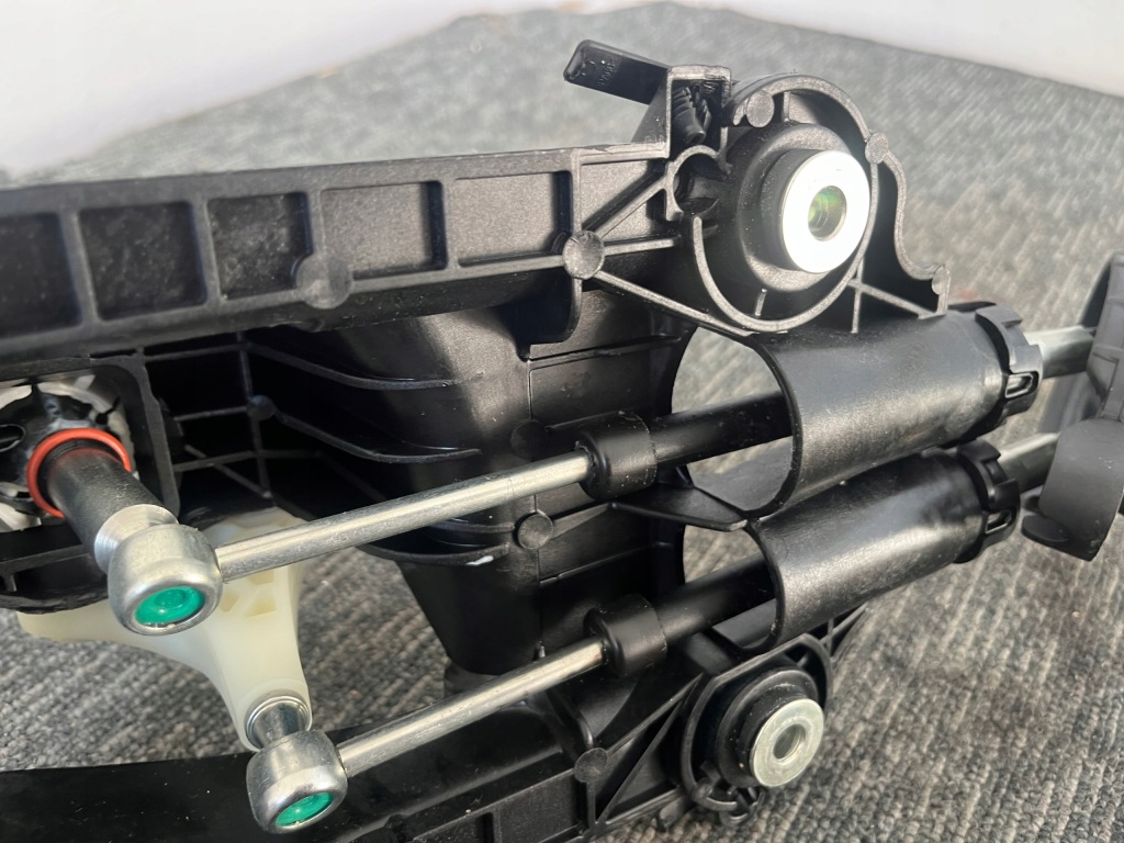 Bmw x1 f48 lci рестайлинг  19r 2.0 d 150km кулиса кулиса  тросы переключения передач Киев