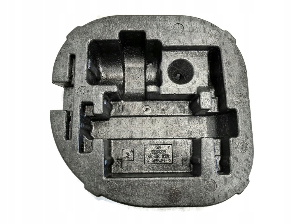 фото №1, Вкладиш багажника opel adam 13356223