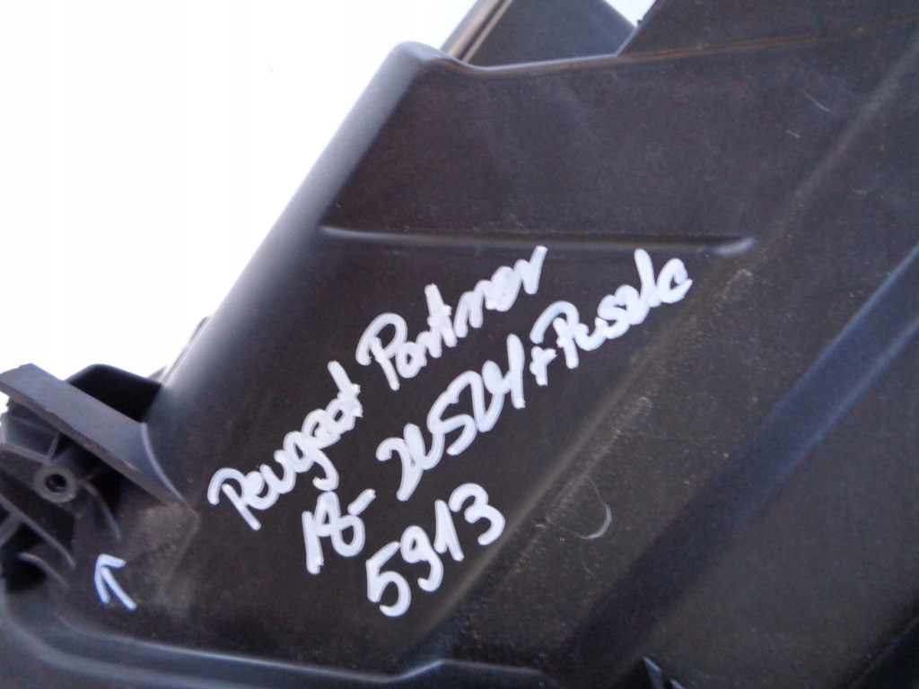 фото №10, Лампа левая фара peugeot partner 18-