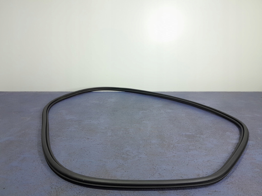 фото №1, Volvo xc60 ii прокладка дверь левый задняя