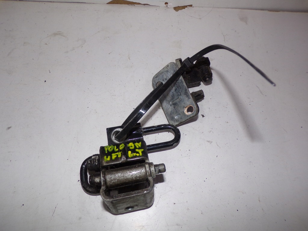 фото №3, Петли дверь правый задняя vw polo 9n