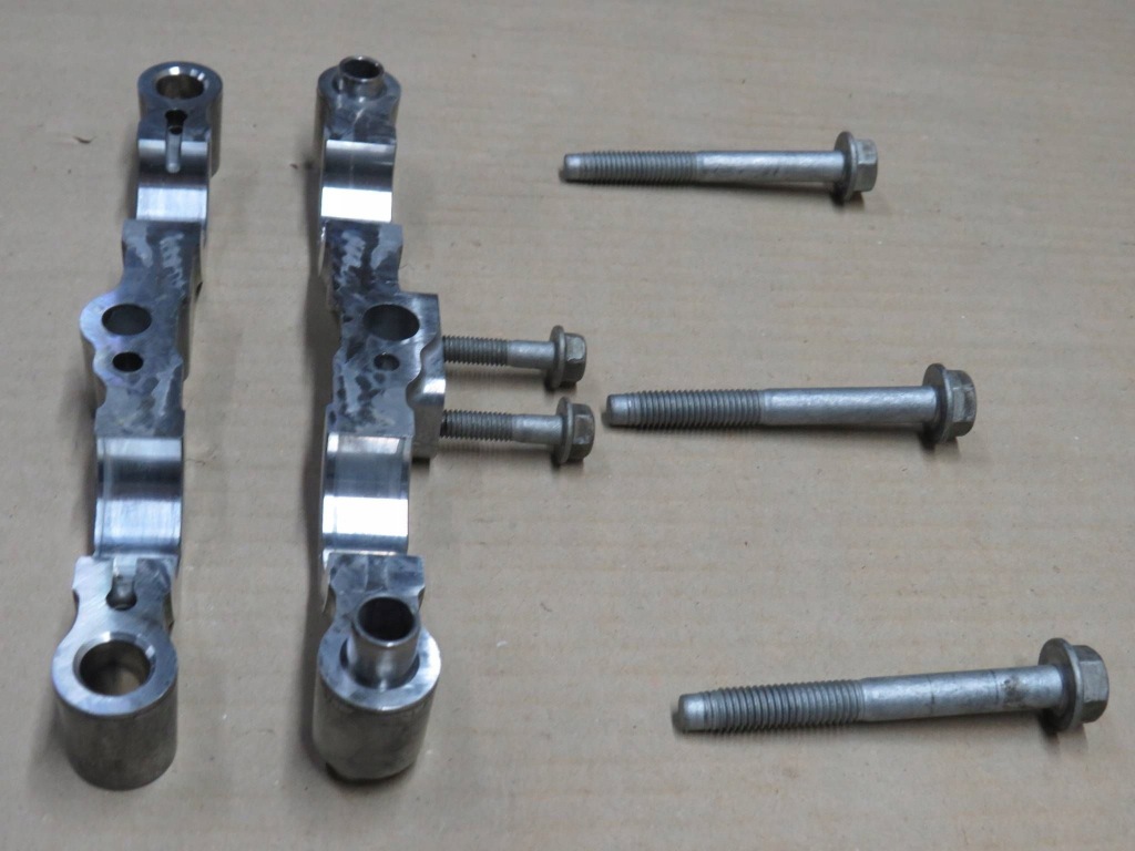 Opel insignia 2.0 cdti b20dth діодний міст підніжка тримач  валів розподільного валу Недорого