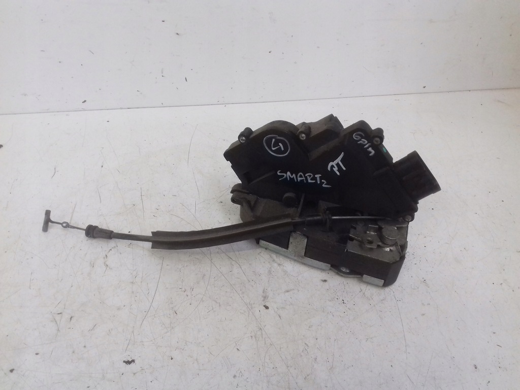 фото №1, Замок правий задня 4547300035 smart forfour