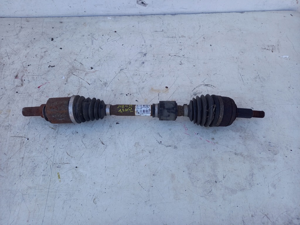 фото №1, Приводной вал левая renault megane iv 391018406r