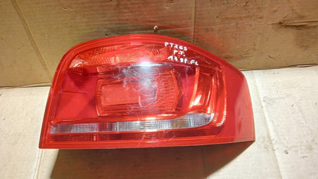 фото №2, Audi a3 8p lift лампа задня права 3d