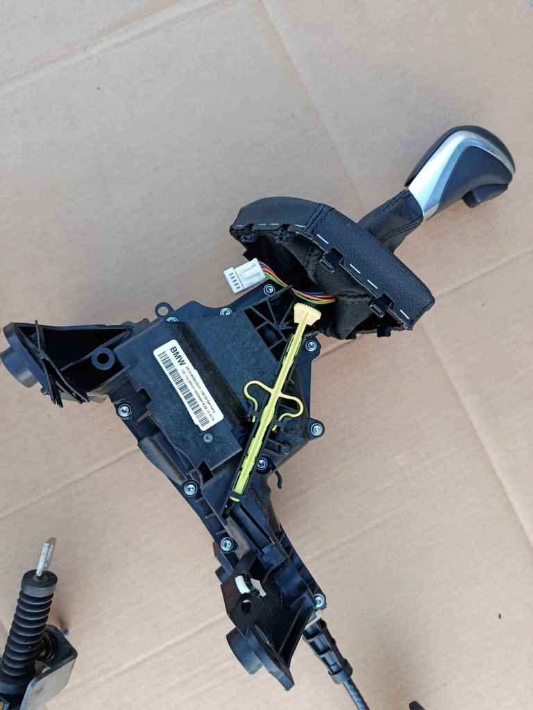 фото №12, Механізм вмикання передач steptronic домкрат троси автоматична коробка передач bmw x1 f48