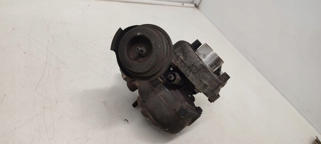 фото №8, Турбонагнетатель audi a4 b7 2,0 tdi brb