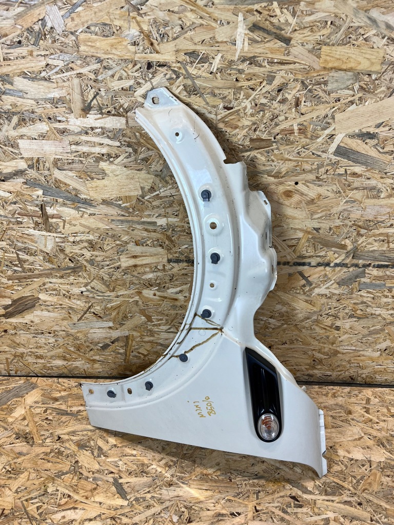 Купить Крыло  левое  mini cooper r56 r55 код лакокрасочного покрытия 850/0