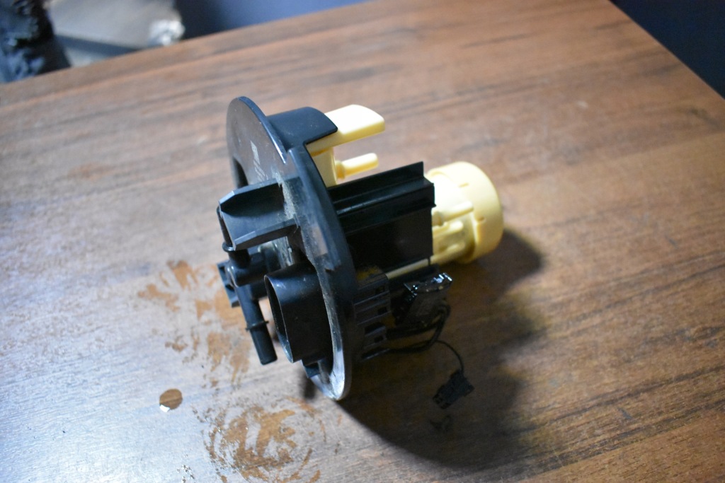 фото №1, Насос пального дизель mercedes w222 1