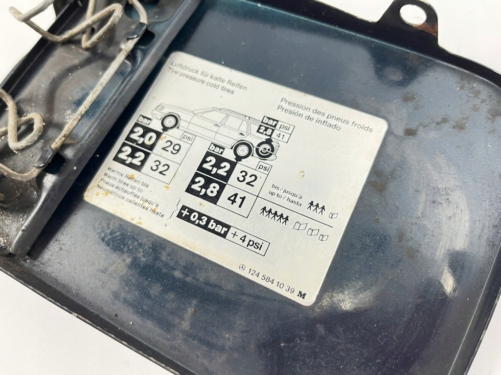 Крышка заливной топлива mercedes 124 w124 универсал s124 1245841039 Доставка