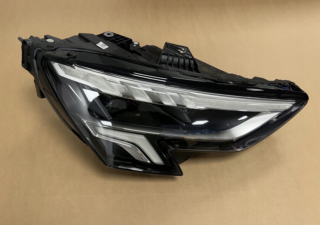 фото №1, Audi a3 8y лампа діодна full led 8y0941034a