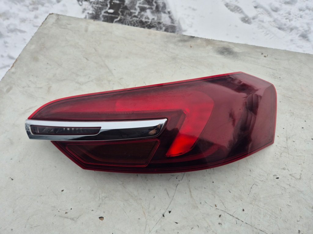 Купить Фара правая  задний задняя led opel insignia a универсал рестайлинг  13-17 22756316 европа