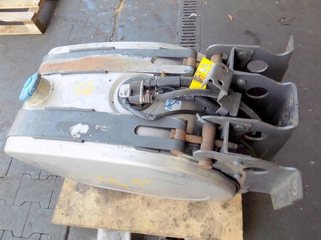 Купити Renault premium dxi 07r бак ad blue 68x57x36