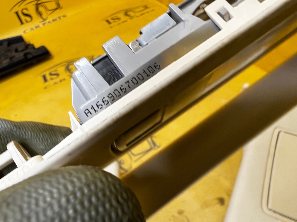 Комплект ручки крепления потолочный mercedes gls x166 Доставка