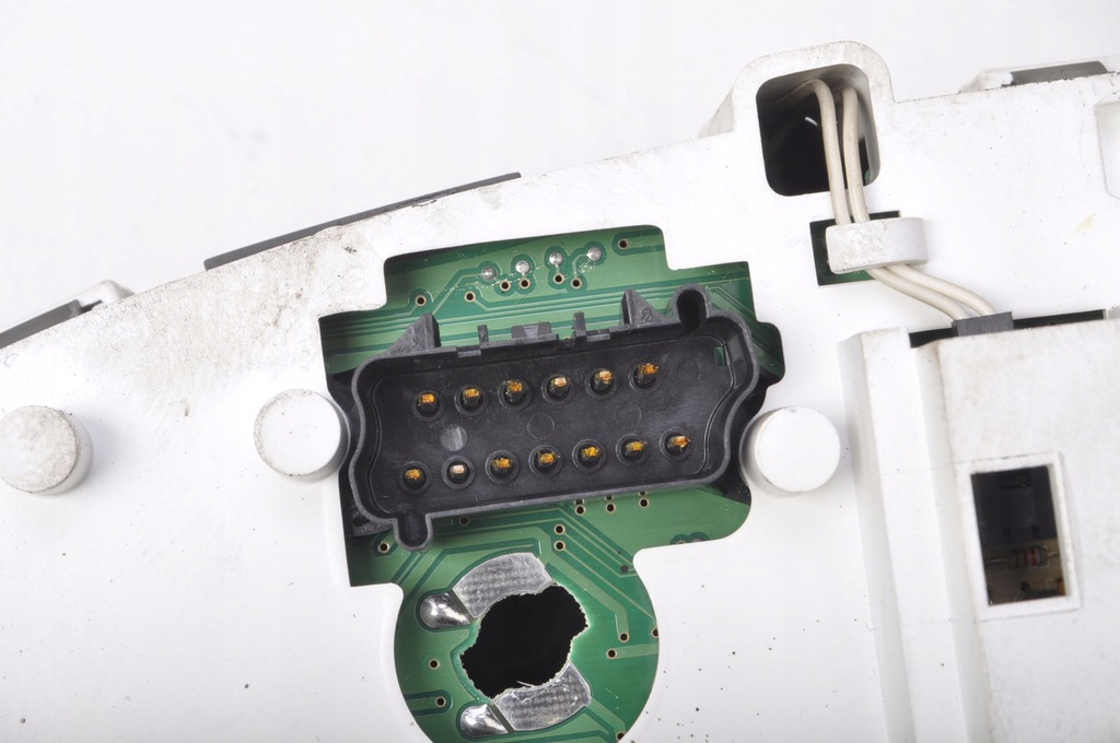 фото №10, Chrysler voyager iv счетчик приборы p56044987ab eu