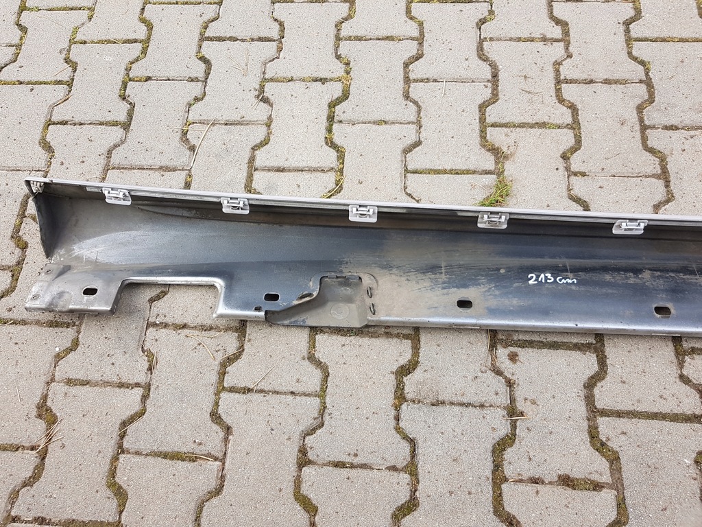 фото №8, Mercedes w212 молдинг порог левая amg kombi 16r.