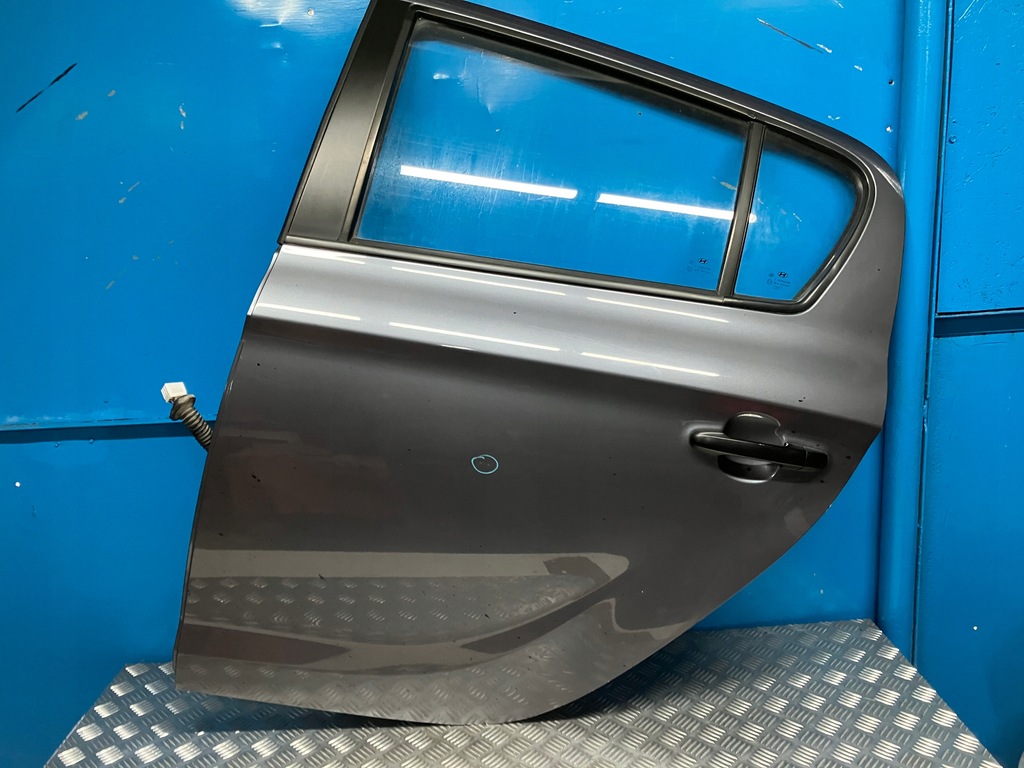 фото №1, Hyundai i20 2012 r двері лівий задня ліва задні 2e