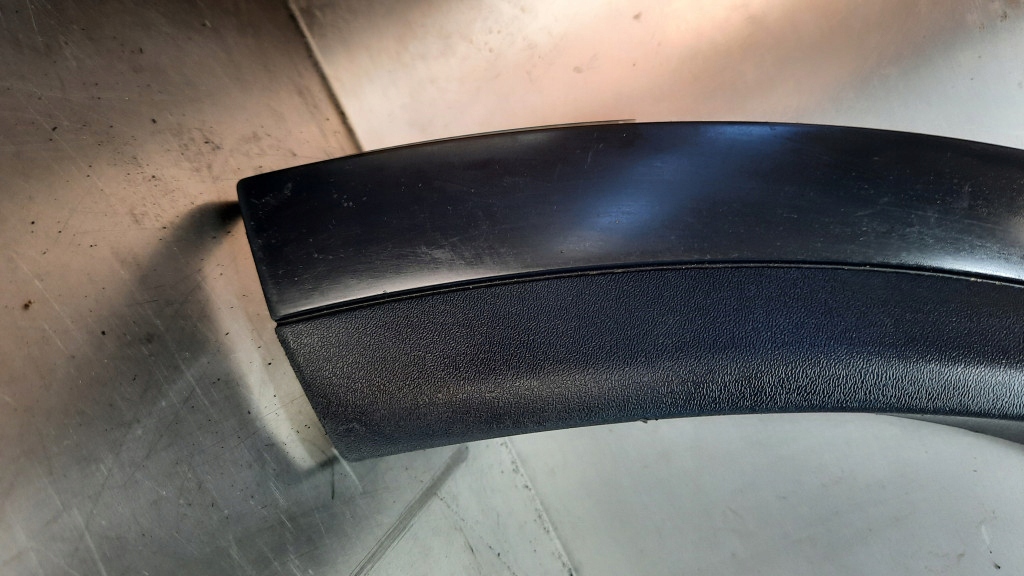 фото №7, Молдинг крыла правый задняя 30695490 volvo xc90 i