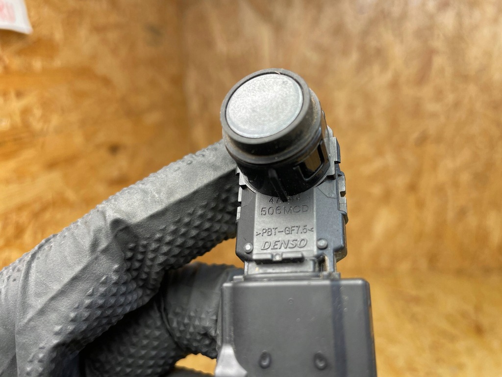 фото №11, Датчик парковки pdc штекер toyota hilux viii 06080-50290 2015-