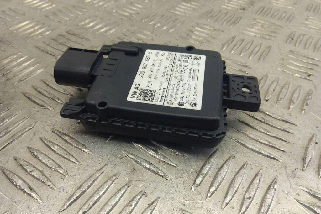 фото №7, Модуль мертвого pola vw id.3 e11 2q0907685e electric 107kw 2021