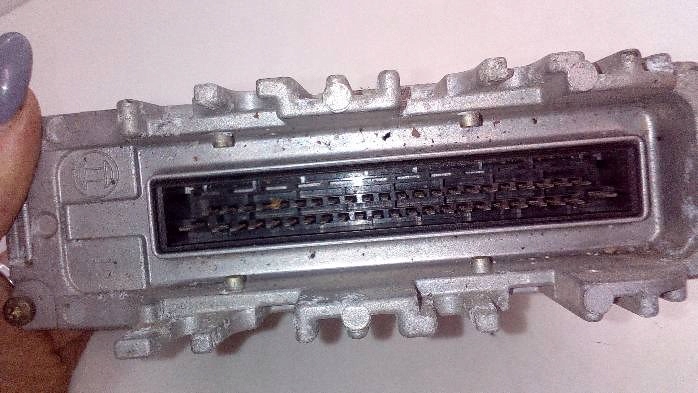 фото №7, Бортовой компьютер двигателя volkswagengolfiii 1,6b 032906026d